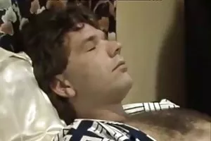 ساندرا سین ضرب و شتم دیک از همسایه اش