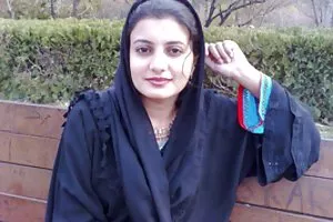 سرنشین چکش خود را بی بی سی از طریق سوراخ شکوه توسط کریستینا دمیده شده است