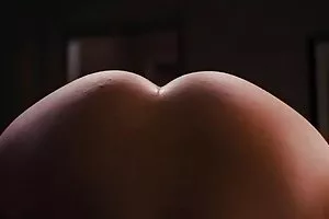 در با پسر سیاه و سفید خود را