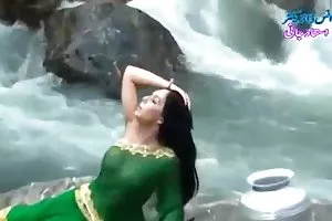 چرب مادربزرگ بی بی سی بزرگ می شود