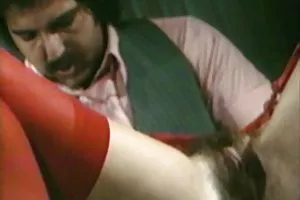 لنا پر شده توسط یک خروس ضخیم